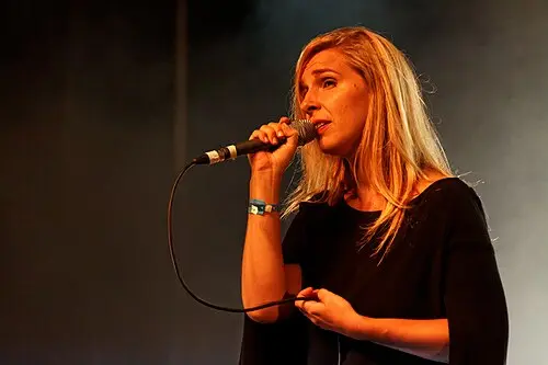 Barbara Carlotti
