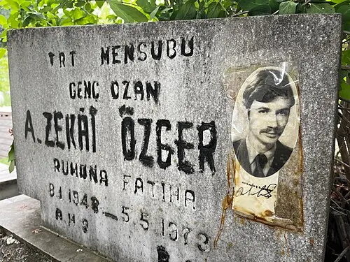 Arkadaş Zekai Özger