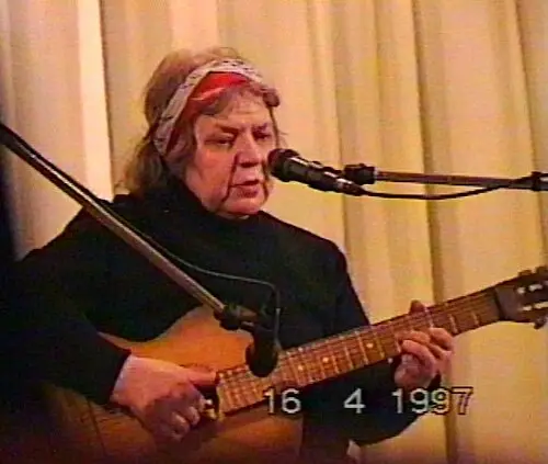 Новелла Матвеева
