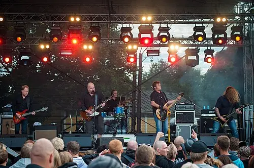 Timo Rautiainen & Neljäs Sektori