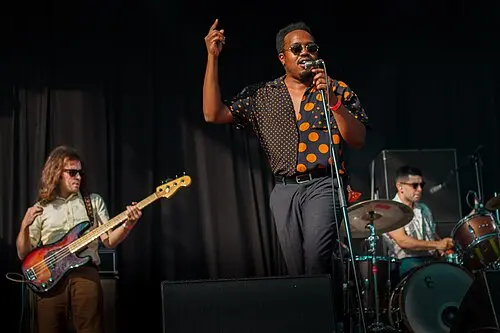 Durand Jones & The Indications