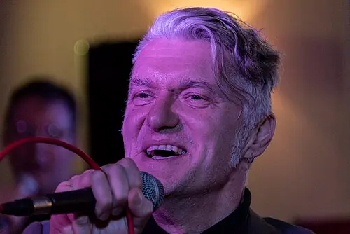 Dunstan Bruce