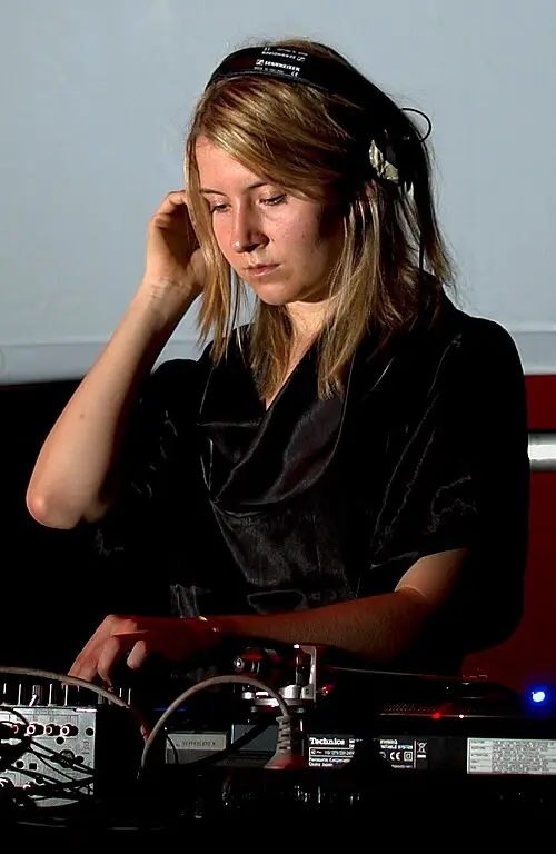 Clara Moto