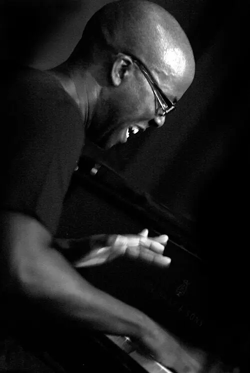 Robert Mitchell