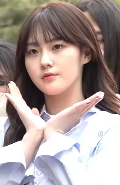 김채현