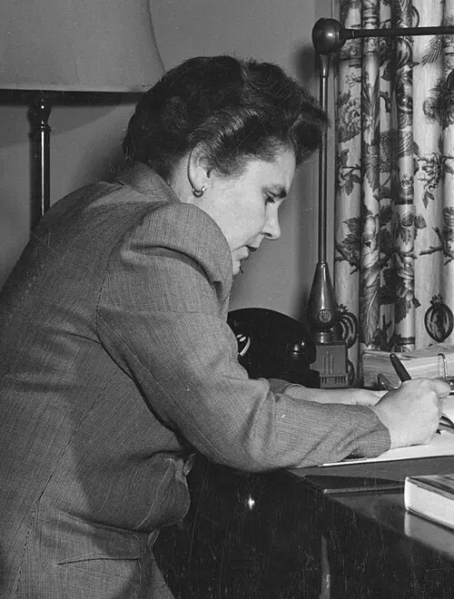 Elizabeth Bishop
