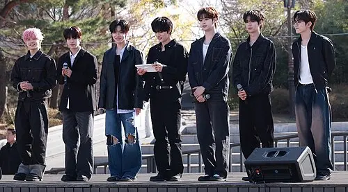 클로즈 유어 아이즈