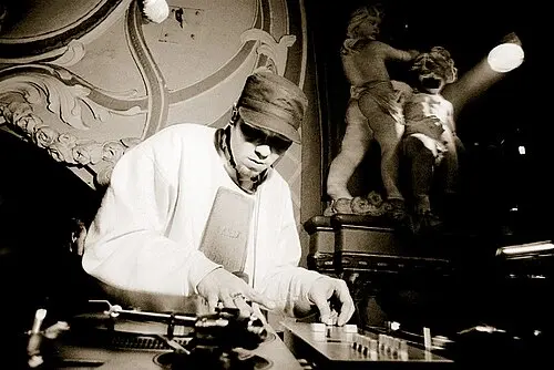 DJ Mirko Machine