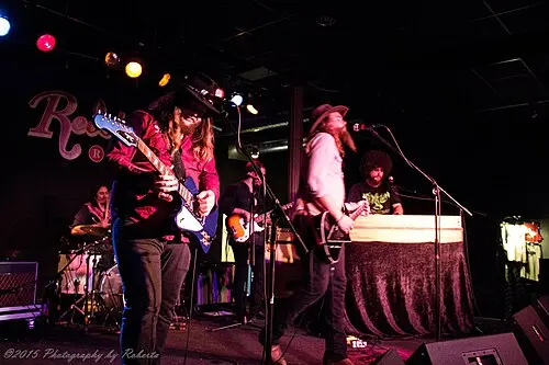 Robert Jon & The Wreck