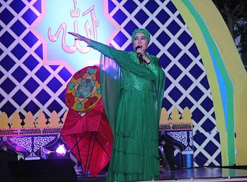 Dewi Yull