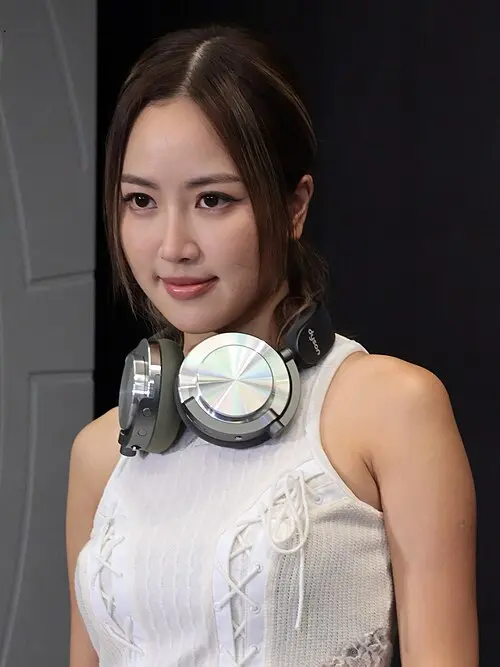 Kiri T