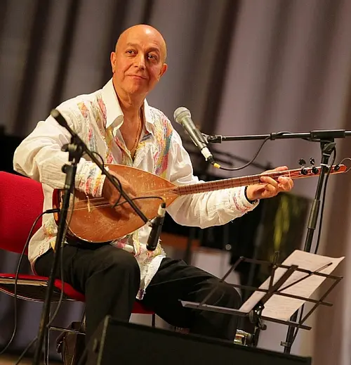 Behsat Üvez