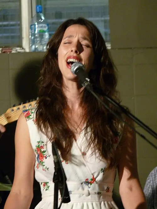Lisa Jên