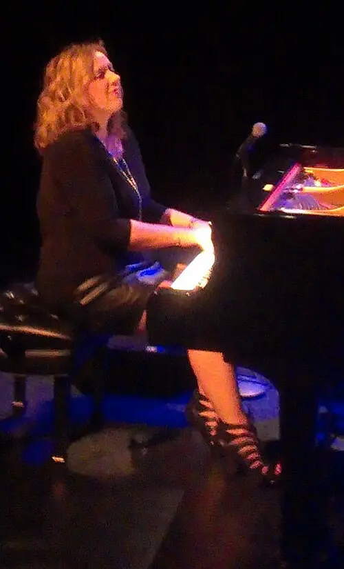 Julie Lamontagne
