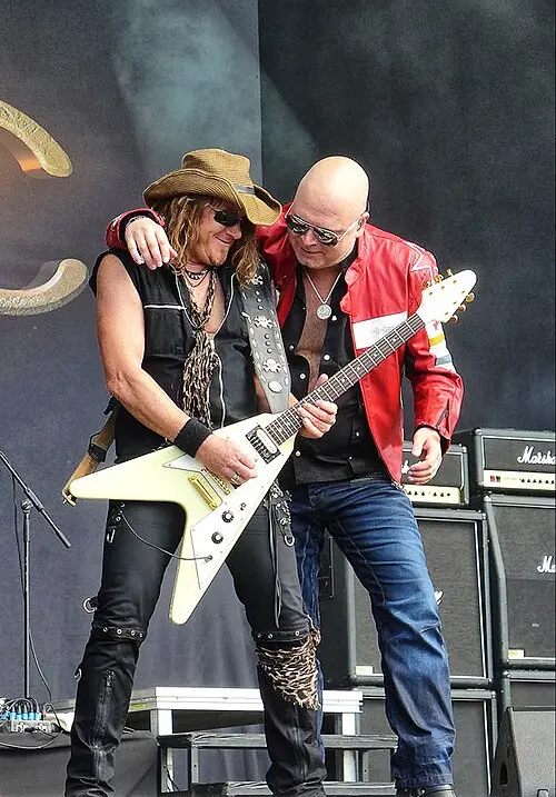 Unisonic
