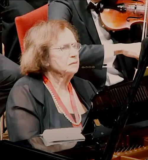 Ayşegül Sarıca