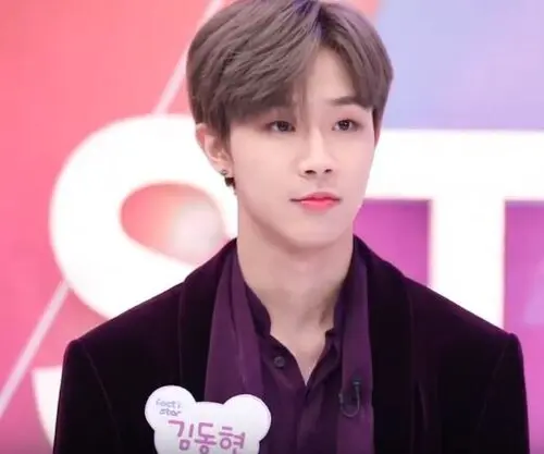 동현