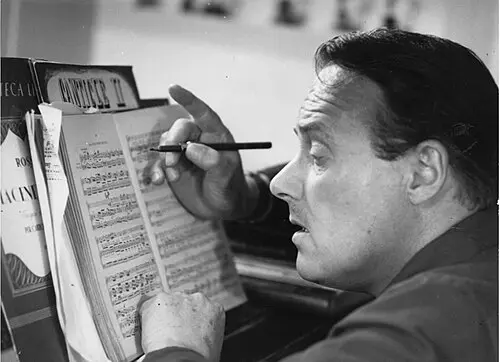 Richard Lewis