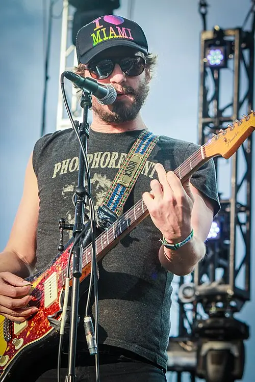 Phosphorescent