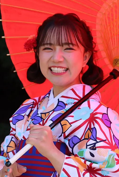石塚汐花