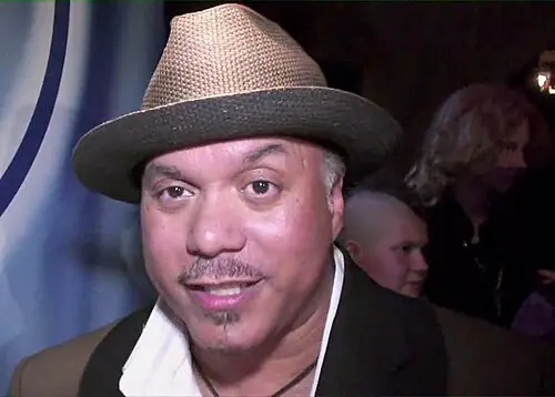 Howard Hewett