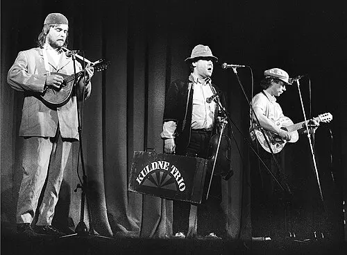 Kuldne Trio