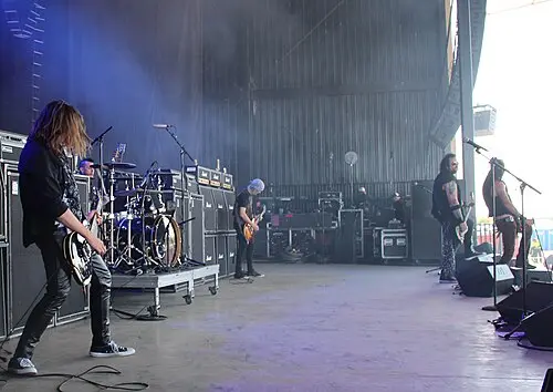 Bang Tango