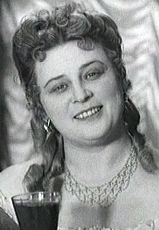 Алла Тарасова