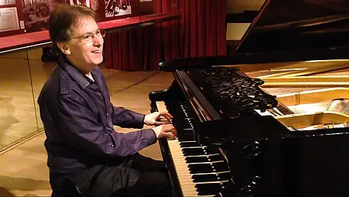 Robert Levin