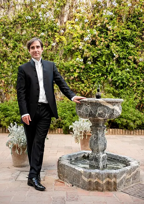Carlos Domínguez-Nieto