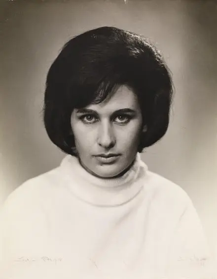 Rosa Lobato de Faria