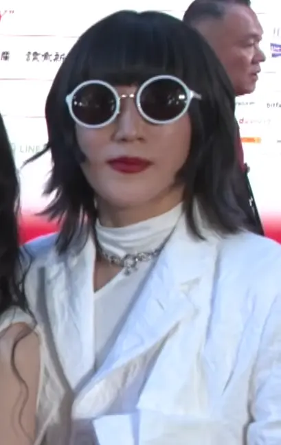 岡崎英美