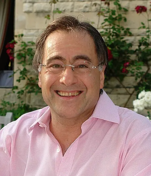 Geoffrey Simon