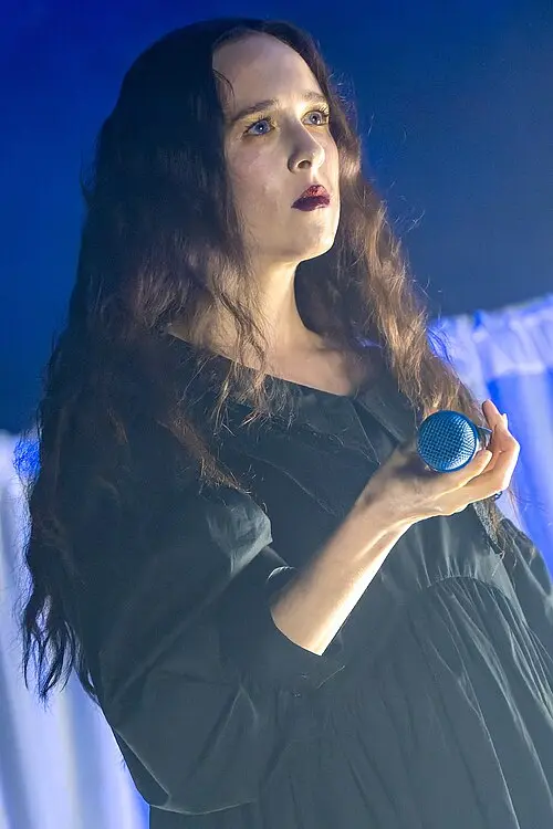 Allie X