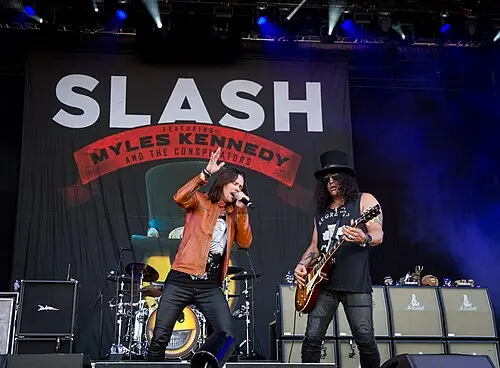 Slash featuring Myles Kennedy and the Conspirators