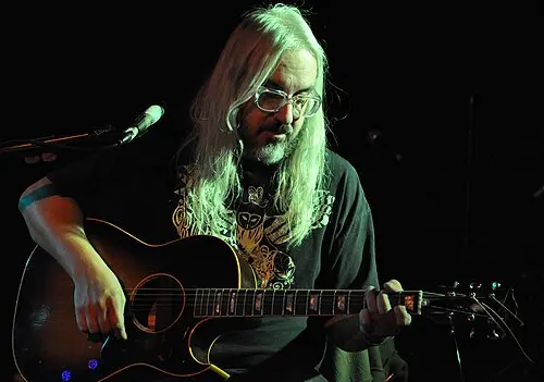 J Mascis