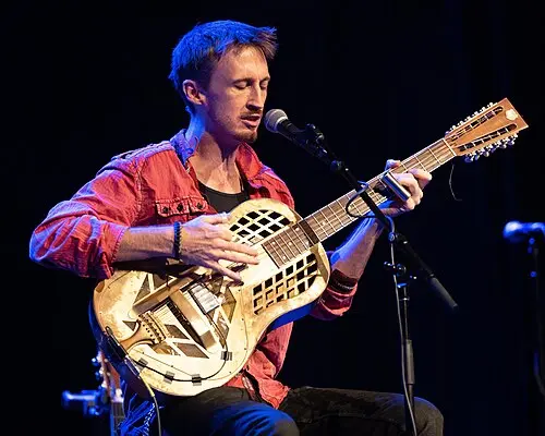 Eli Cook