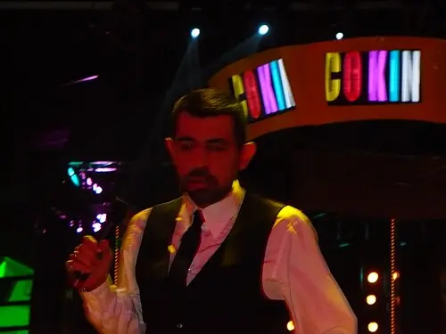 Okan Bayülgen