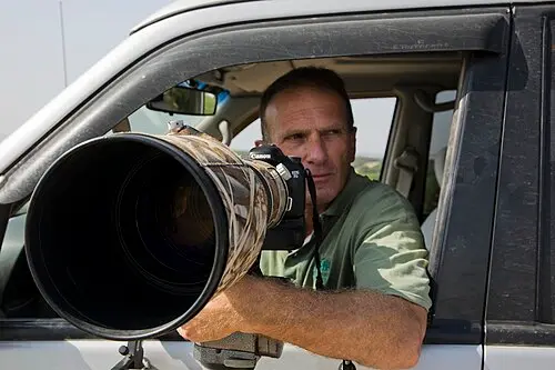 Eyal Bartov