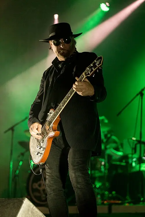 Simon Hinkler