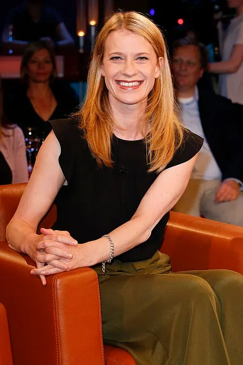 Caroline Peters