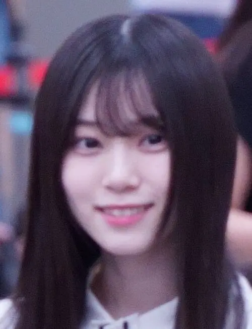 山下瞳月