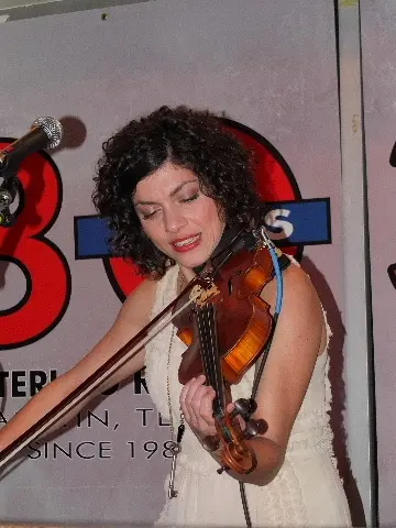 Carrie Rodriguez
