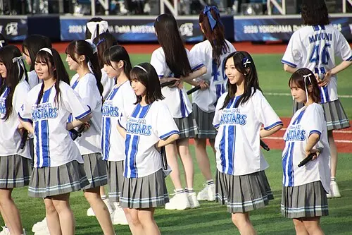 日向坂46
