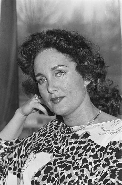 Shirley Zwerus
