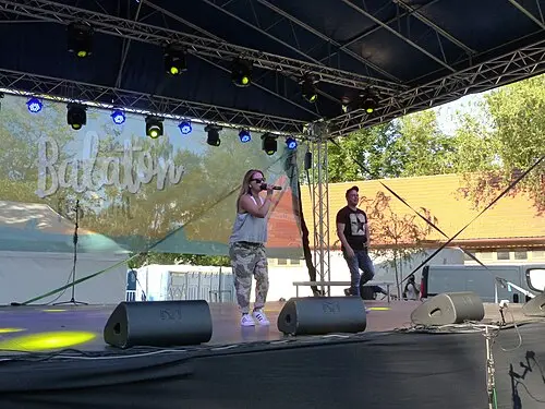 Groovehouse