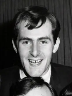 Les Maguire
