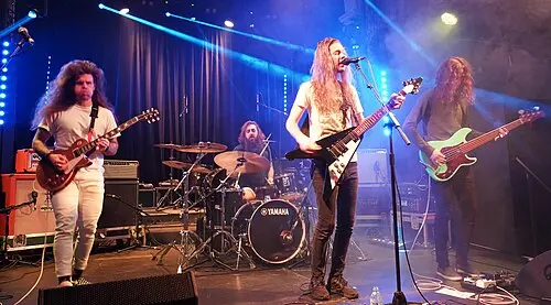 Astronoid