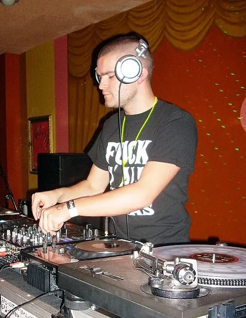 Plastician