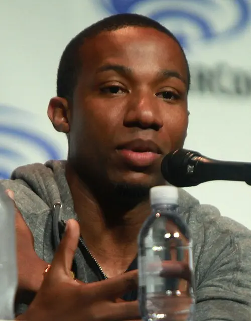 Arlen Escarpeta